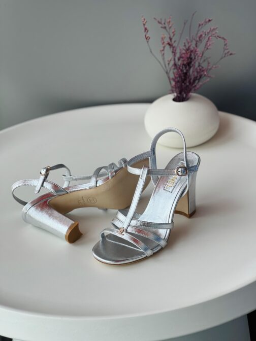 CHANEL - Image 3